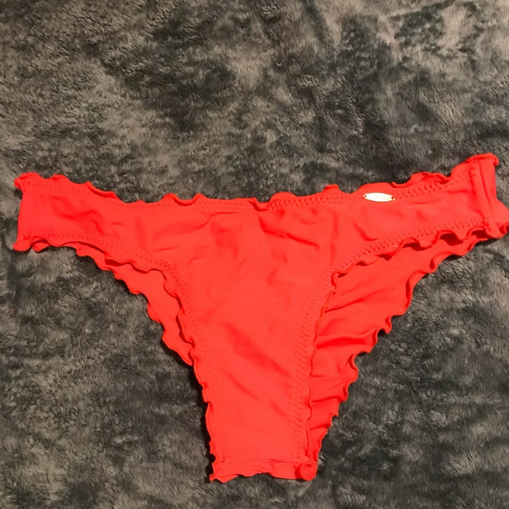 Luli fama bottom lg